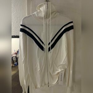 Escada / White and Navy Zip-Up